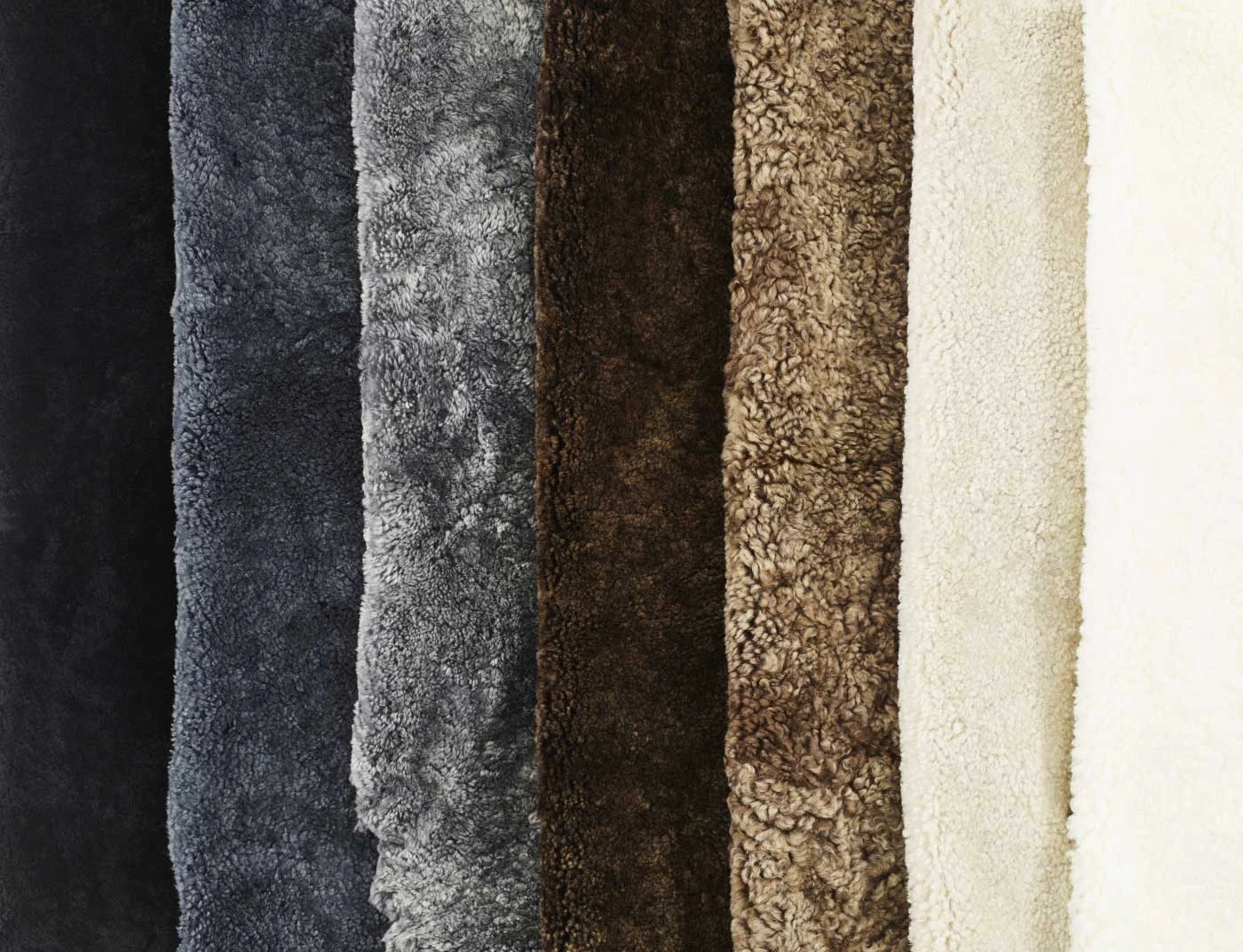 Swedese Lamino Set Schapenvacht/Eiken, Moonlight 5 Swedese Lamino Set Schapenvacht/Eiken, Moonlight - Afbeelding 3